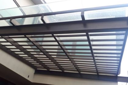 estructuras-metalicas-pergolas-con-vidrio-quito-precios