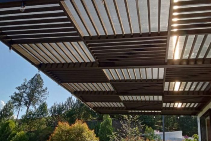 fabricacion-y-diseño-de-pergolas-modernas-metalicas-quito2 fabricacion-y-diseño-de-pergolas-modernas-metalicas-quito2